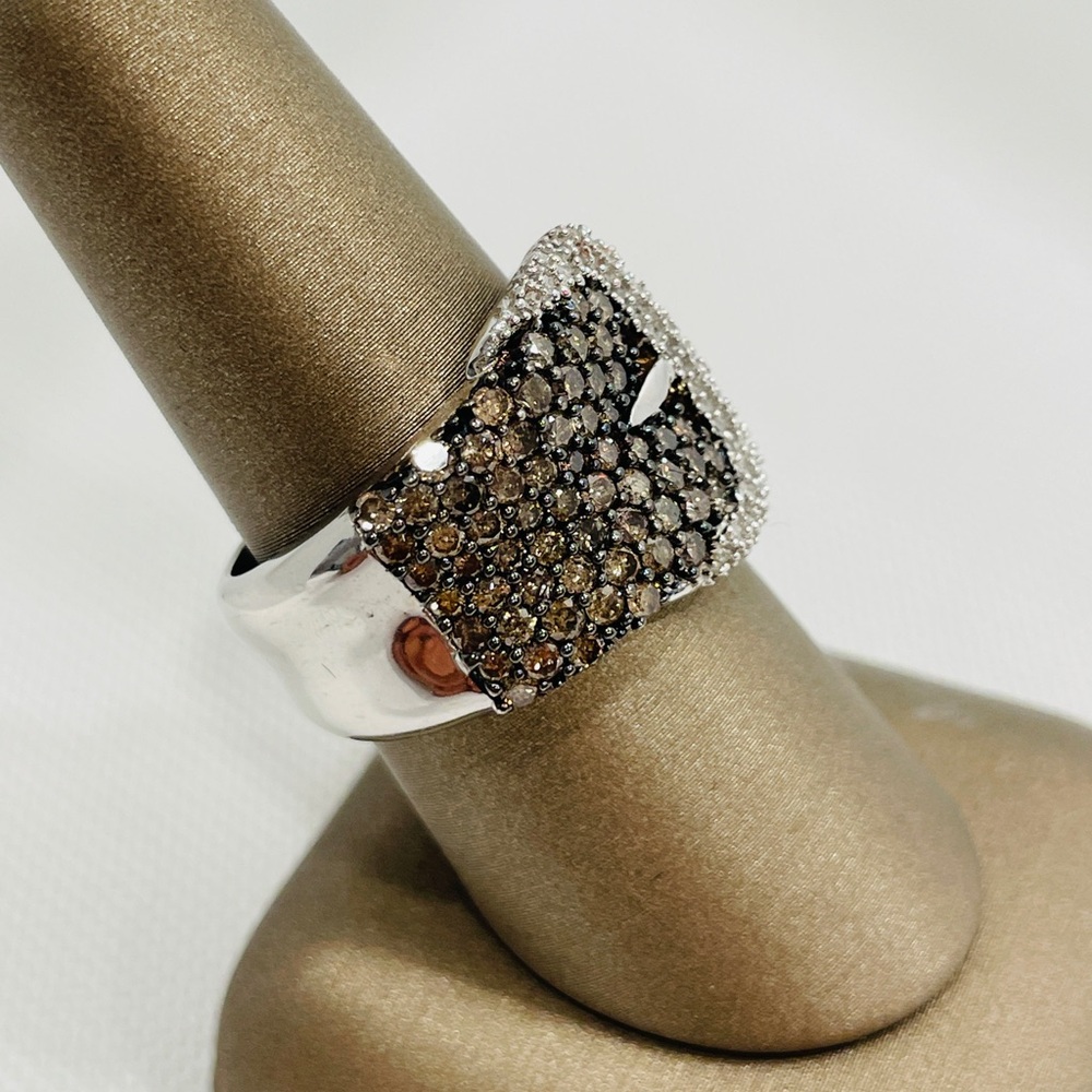 Belt Buckle 10k White Gold Diamond Ring With Champagne Color Diamond Size 8 1/4 - Picture 4 of 6
